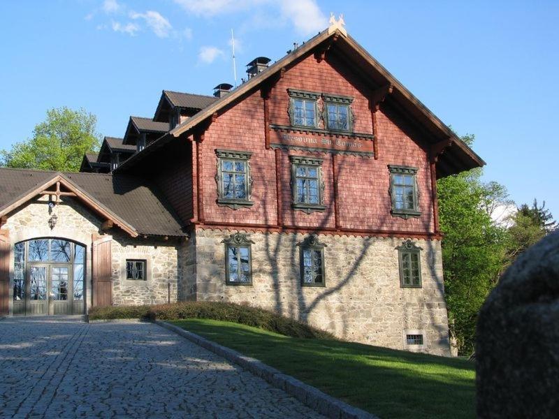 Hotel Svaty Tomas Predni Vyton Exterior photo