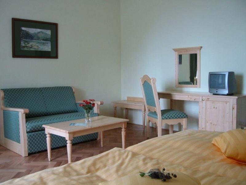 Hotel Svaty Tomas Predni Vyton Exterior photo