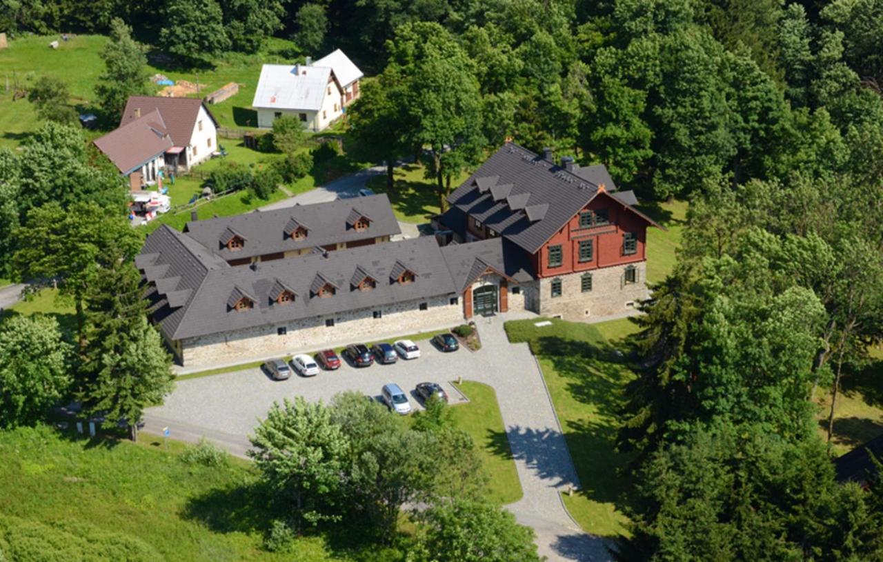 Hotel Svaty Tomas Predni Vyton Exterior photo