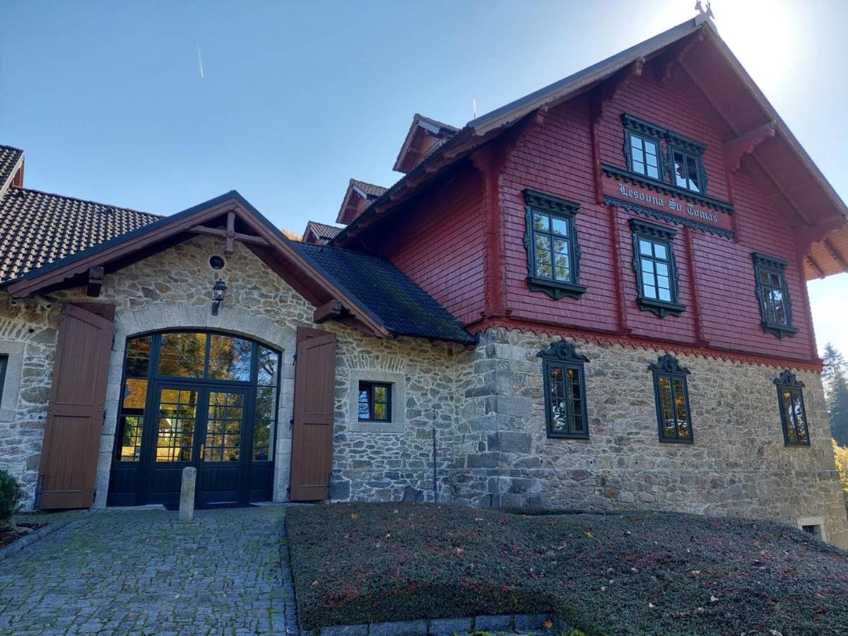 Hotel Svaty Tomas Predni Vyton Exterior photo